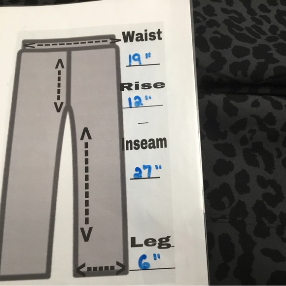 Lane Bryant Gray & Black Leopard Animal Print On The Go Pull On Ankle Pants - Picture 12 of 12